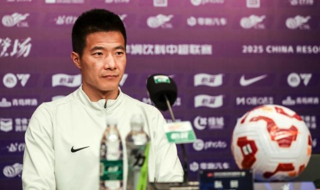 吕鹏：球队斗志昂扬 都非常期待首个主场到来