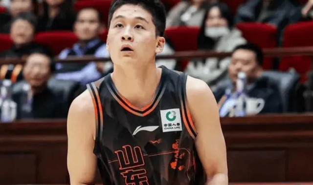 彩票开奖-胜宁波队内复盘！邱彪点王证，与纪民尚直指团队，2人激情击掌！